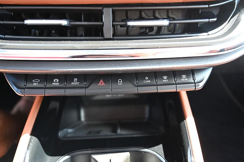 Škoda Enyaq iV / 82kWh / SoH 96,7/   DPH  - fotka 23 z 44