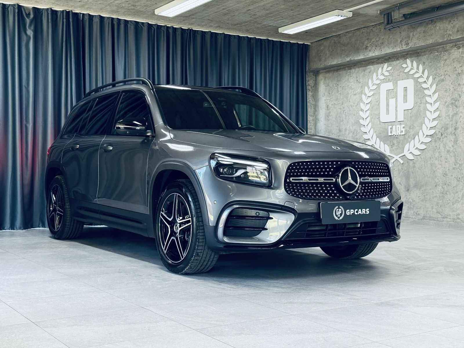 Mercedes-Benz GLB 200d*4M*AMG*OFF.ROAD*7MÍST*360