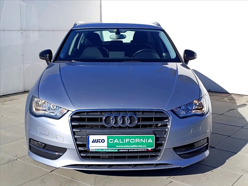Audi A3 1,6 TDi Aut.klima,Navigace - fotka 3 z 34