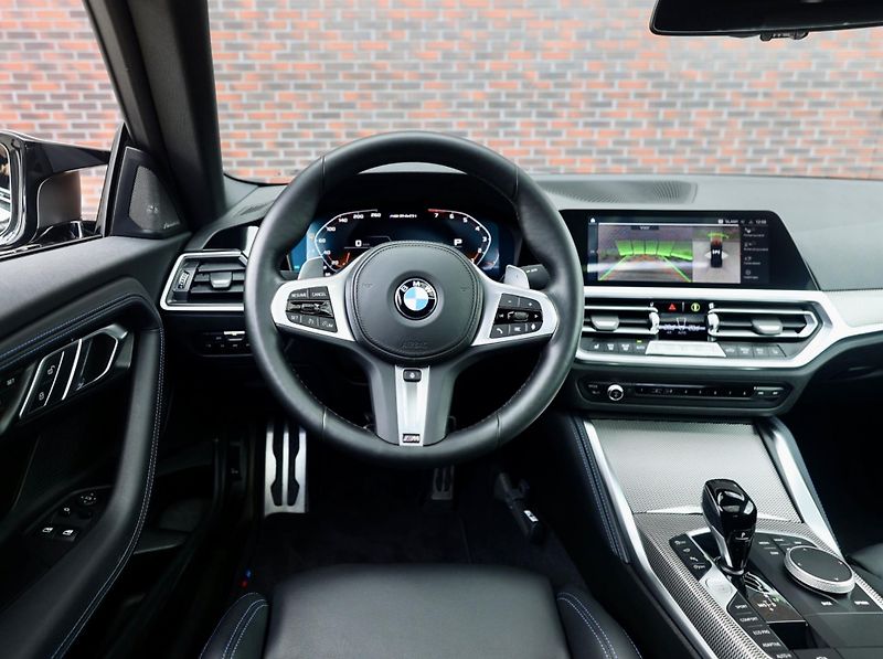 BMW M2 (2022) 40i xDrive Coupé - fotka 28 z 39