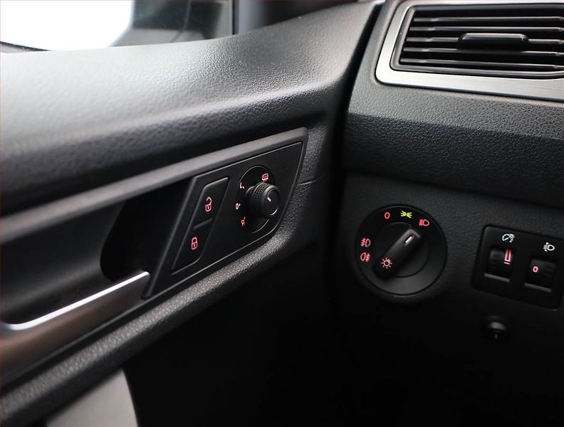 Volkswagen Caddy (2020) 2.0 TDI, 5Míst, ČR, DPH - fotka 14 z 15