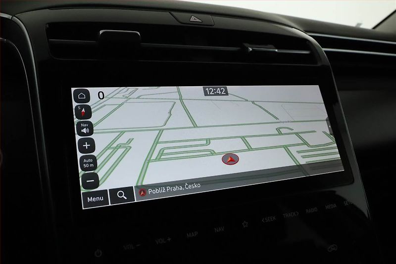 Hyundai Tucson (2023) Smart 1.6 T-GDI 48V MHEV - fotka 12 z 16