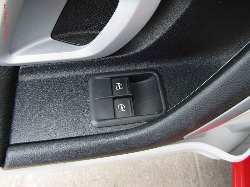 Škoda Fabia (2009) 1.2 HTP, ČR - fotka 11 z 15