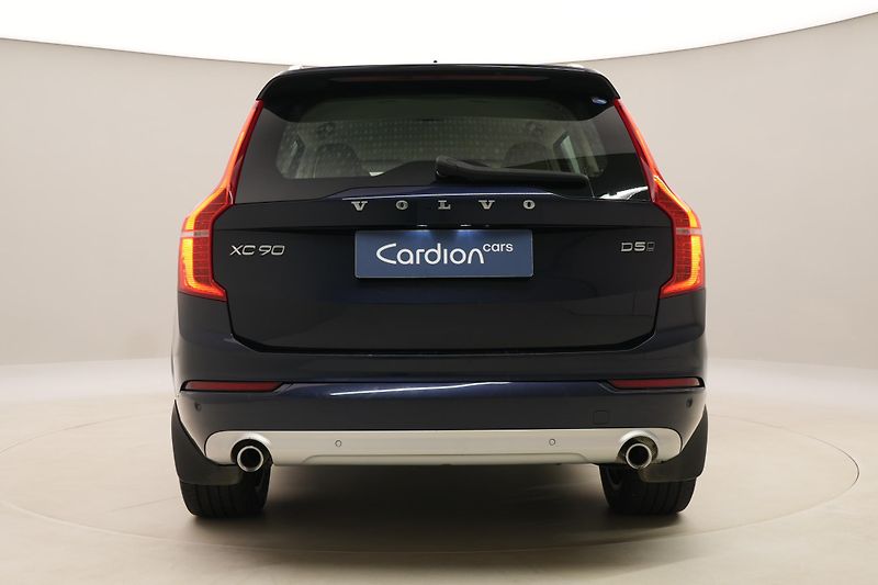 Volvo XC90 D5 AWD MOMENTUM AUT CZ 7míst - fotka 11 z 50