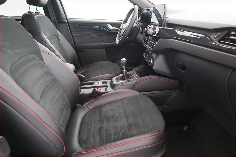 Ford Kuga (2021) 1.5 EcoBoost - fotka 9 z 18