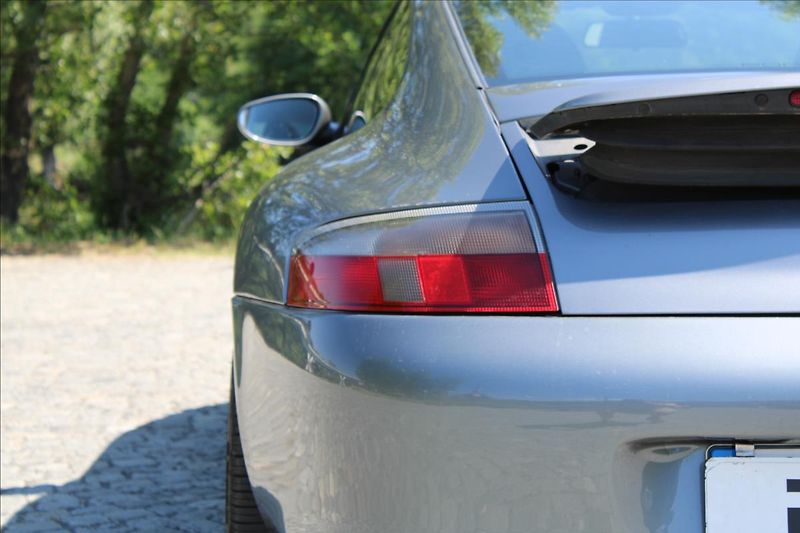 Porsche 911 Carrera 3.6i / 235kW - fotka 27 z 27