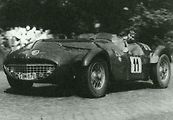 JK Sport s motorem Alfa Romeo.