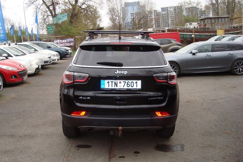 Jeep Compass (2019) LIMITED 2.0 CRD, 4x4 - fotka 6 z 86