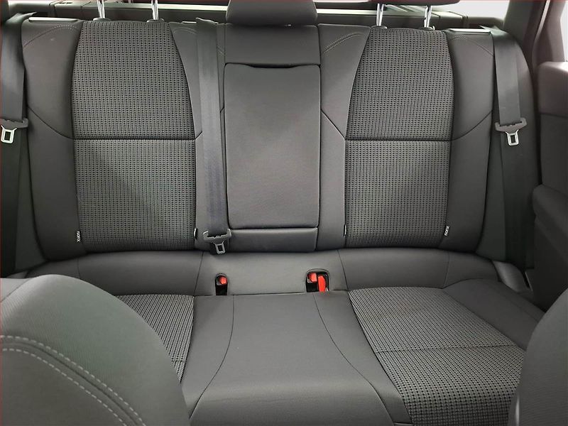 Peugeot 508 (2014) 1.6 HDi, Xenony, Tempomat - fotka 10 z 17