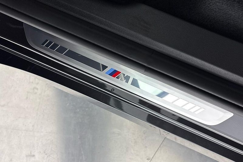 BMW X3 xDrive40d - fotka 15 z 26