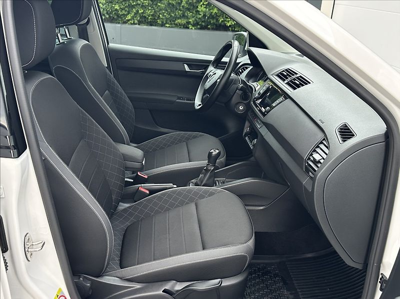Škoda Fabia 1,0 TSI 95PS  Ambition Top - fotka 16 z 54