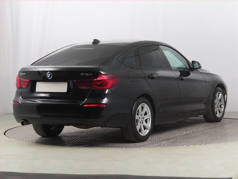 BMW Řada 3 (2019) 318d GT, Serv.kniha, Navi - fotka 5 z 22