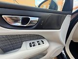 Volvo V60 (2018) D4 Momentum - Automat - 140 kW - náhled 14