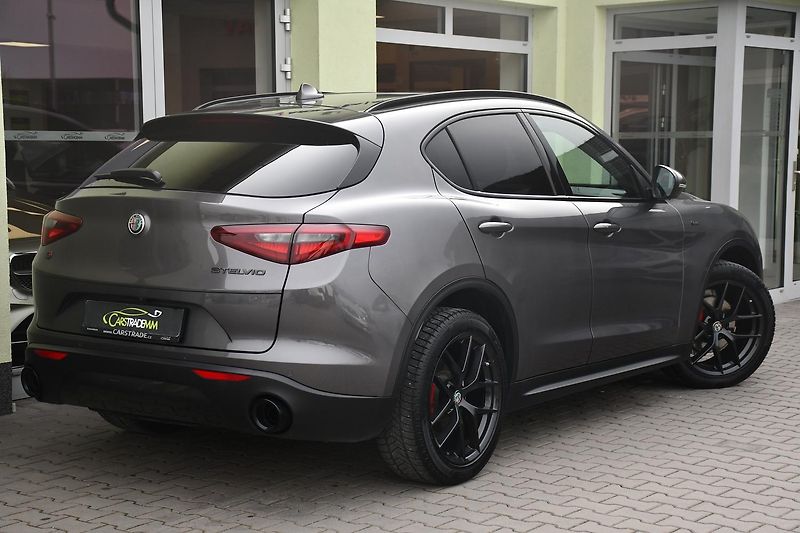 Alfa Romeo Stelvio 2.0TURBO 16V Q4 147kW SPRINT - fotka 5 z 45