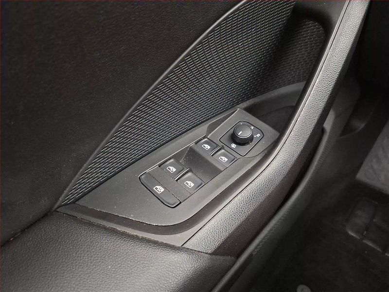 Škoda Octavia (2020) Ambition 1.5 TSI, ČR,1.maj - fotka 17 z 18