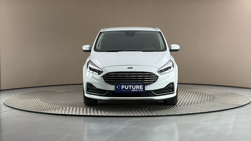 Ford S-MAX 2.0 Ecoblue AUT AWD Titanium - fotka 3 z 28