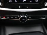 Volvo V60 2,0 B4 AWD Cross Country DPH - náhled 25