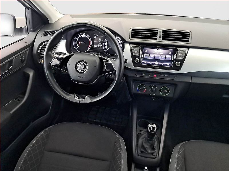 Škoda Fabia (2021) Ambition 1.0 TSI, Serv.kniha - fotka 7 z 16