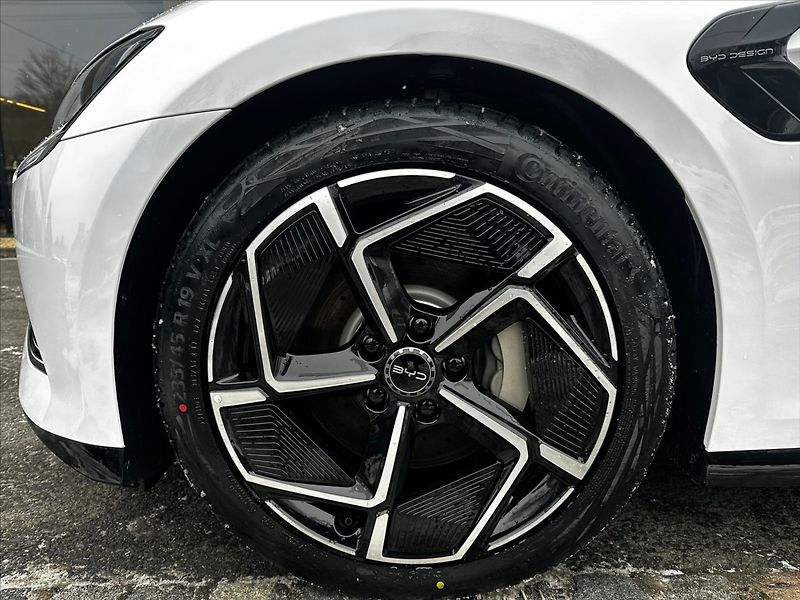 BYD Seal (2025) 0,0   Design 230 KW - fotka 14 z 17