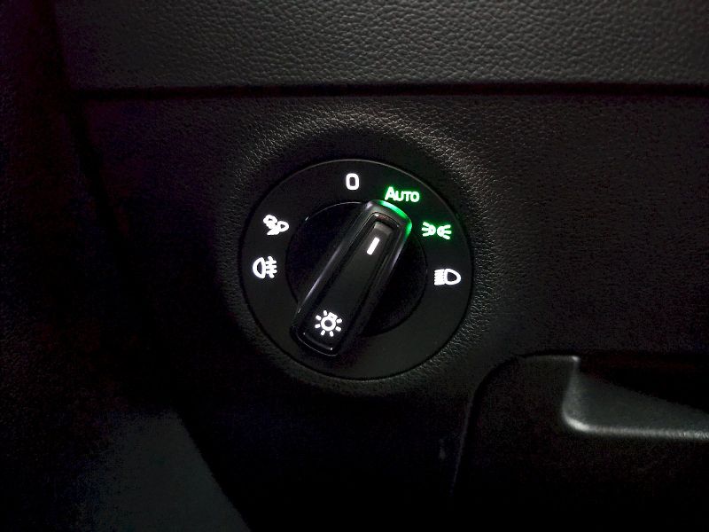 Škoda Karoq (2025) 1.5TSi 110kW DSG SPORTLINE TAŽ - fotka 29 z 35