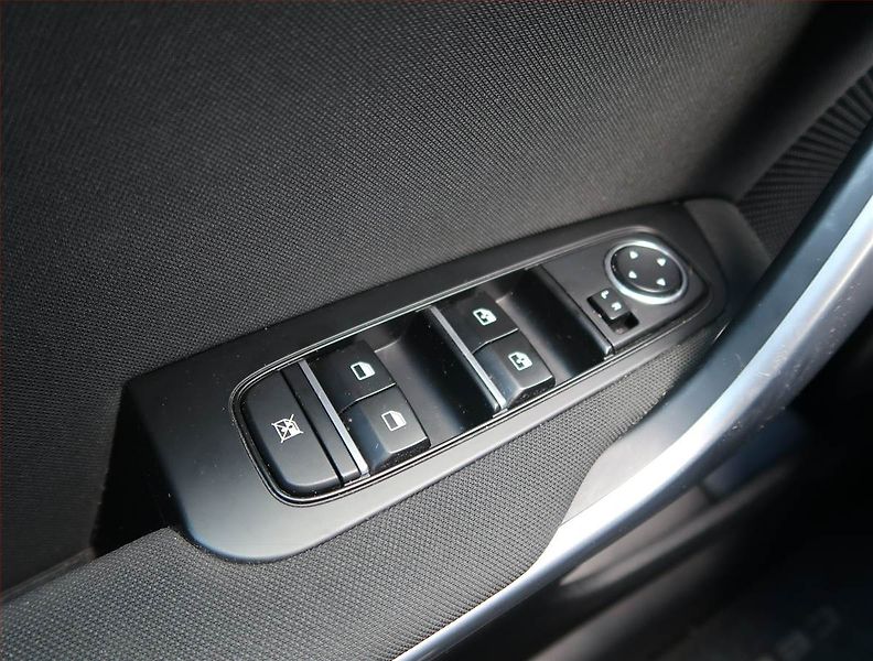 Kia Ceed (2023) Spin 1.0 T-GDI, SPIN, DPH - fotka 19 z 20