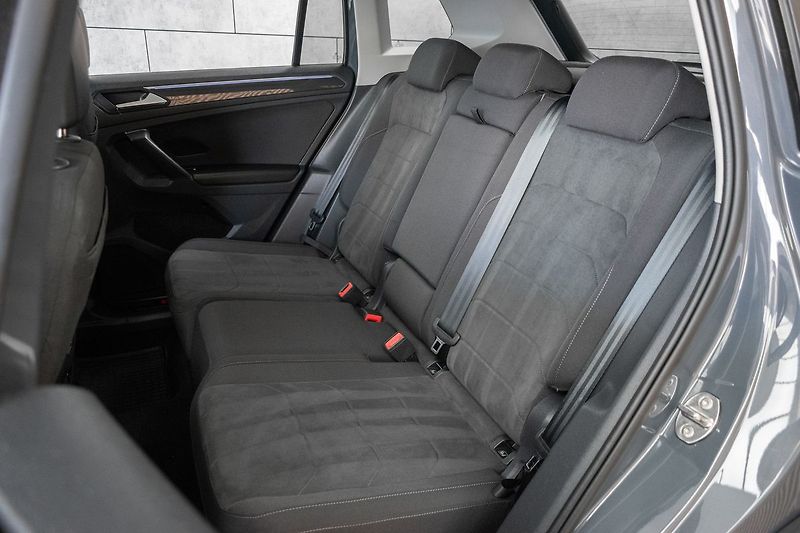 Volkswagen Tiguan 2.0TDI DSG*ACC*VIRTUAL*EL.KUFR - fotka 14 z 46