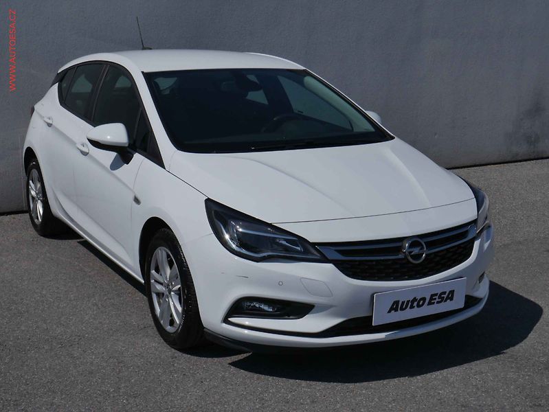 Opel Astra (2018) 1.4i, 2.maj,ČR - fotografie inzerátu