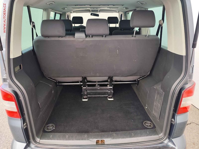 Volkswagen Caravelle (2008) 2.5TDi 8míst, AC, TZ, park - fotka 7 z 21
