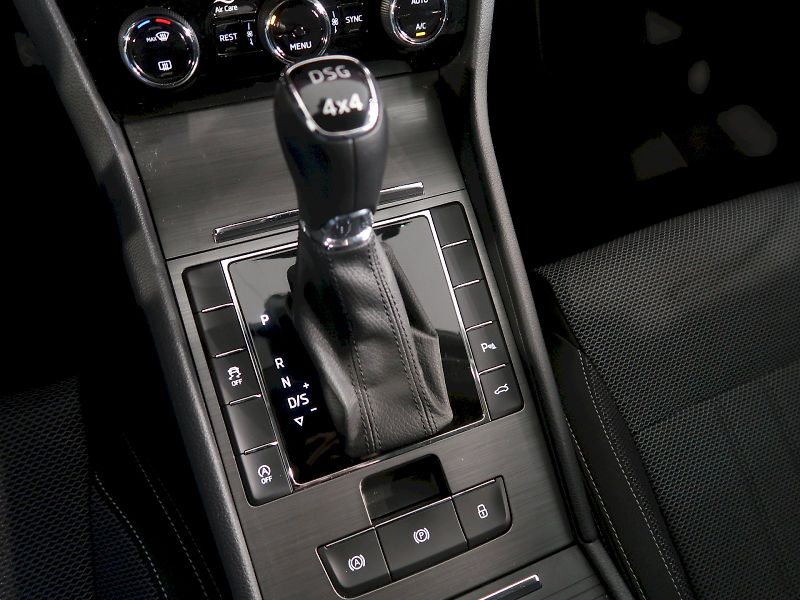 Škoda Superb (2021) STYLE PLUS 2.0TDI 147KW DSG 4x - fotka 32 z 40