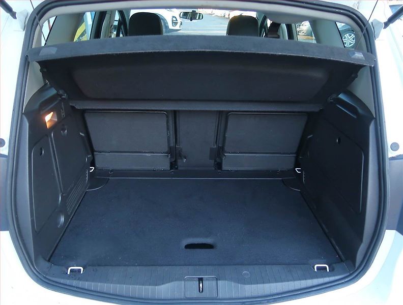 Opel Meriva (2014) 1.4 i - fotka 13 z 14