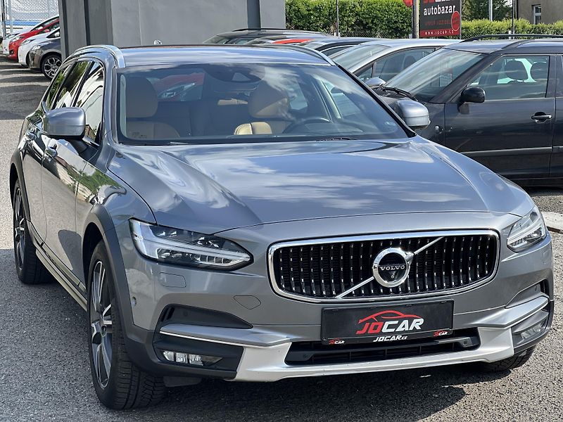 Volvo V90 T6 235kw AWD CROSS COUNTRY - fotka 3 z 52