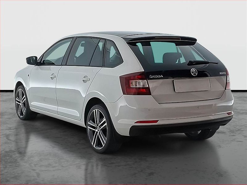 Škoda Rapid (2013) Spaceback 1.2 TSI, Xenony - fotka 4 z 16
