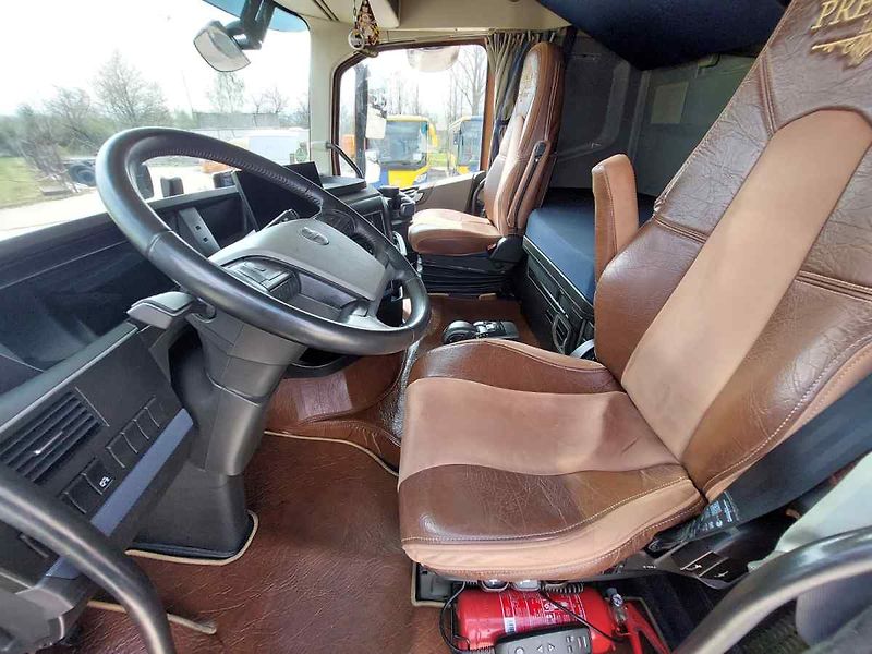 Volvo FH 13 Globetrotter XL 460 Turb - fotka 24 z 55