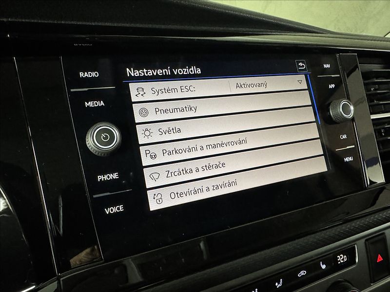 Volkswagen California 2,0 TDi  DSG Beach LED Assist - fotka 34 z 50