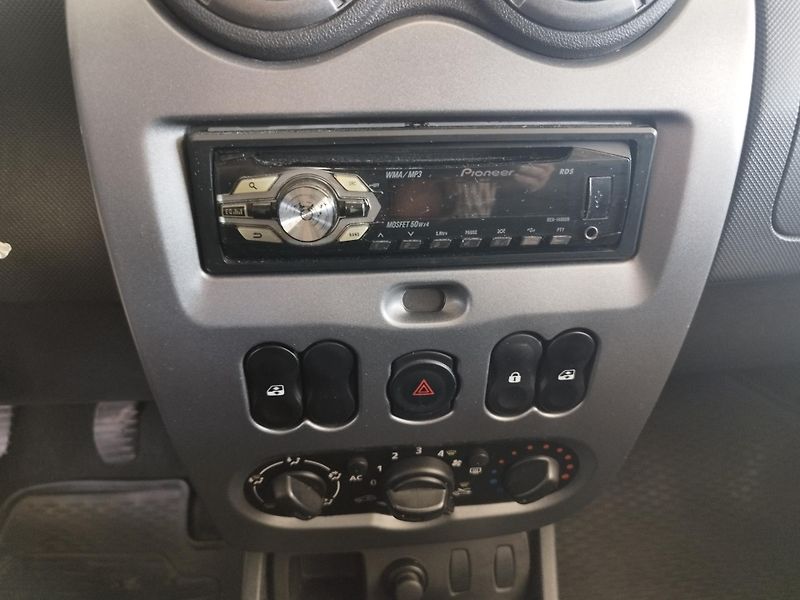 Dacia Duster (2012) 1,6I,77KW,KLIMA,ALU,KOUP.V ČR - fotka 20 z 22