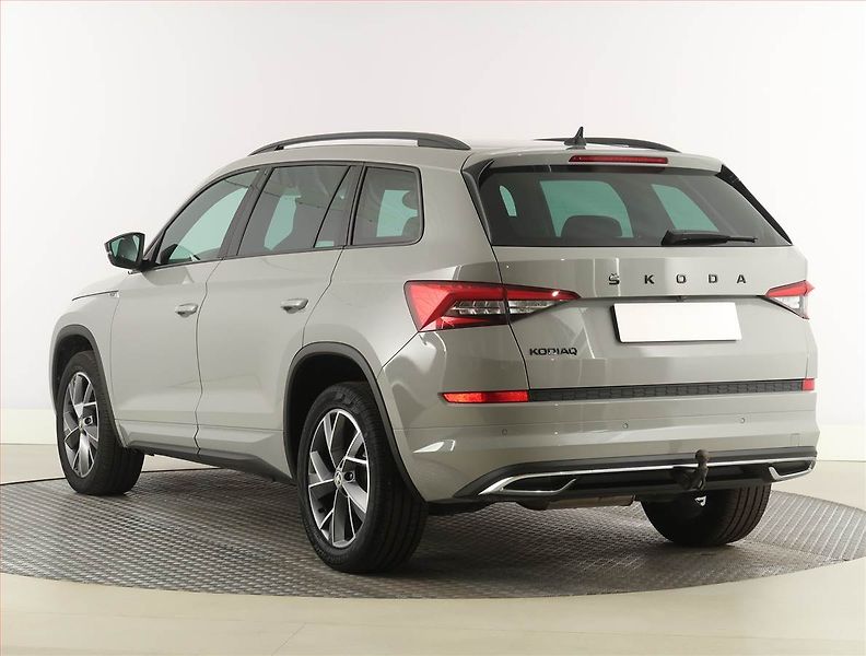 Škoda Kodiaq (2021) Sportline 2.0 TDI, digi klima - fotka 4 z 30