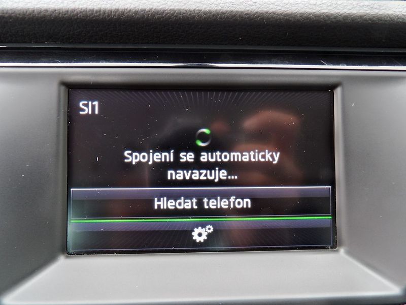 Škoda Fabia 1.0MPi Ambition Auto AC - fotka 10 z 30