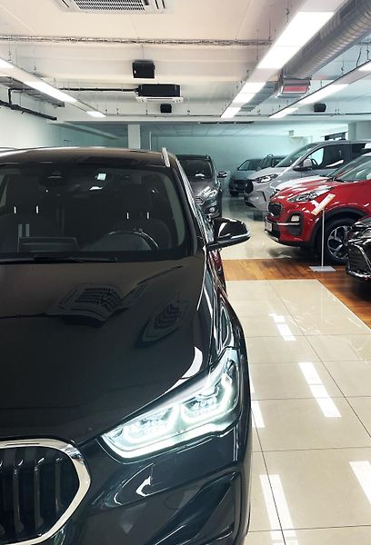 BMW X1 xDrive25e, ČR, 1.MAJ - fotka 27 z 32