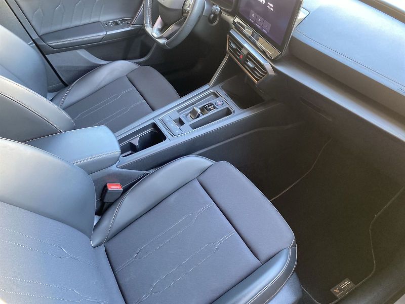 Cupra Formentor (2024) 1.5 TSI DSG - fotka 9 z 35