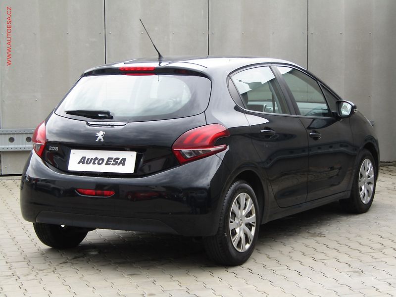 Peugeot 208 (2018) 1.2i, ČR, AC - fotka 4 z 20