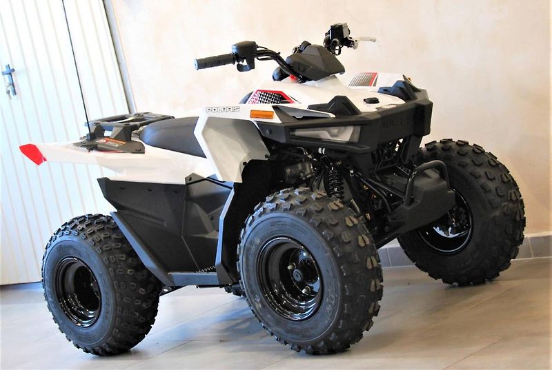 Polaris Outlaw 90 (2026) Outlaw 70 EFI - fotka 1 z 25