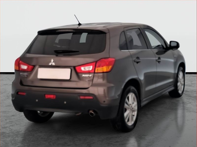 Mitsubishi ASX (2011) 1.8 DI-D MIVEC, 4X4, ČR,1.maj - fotka 5 z 16