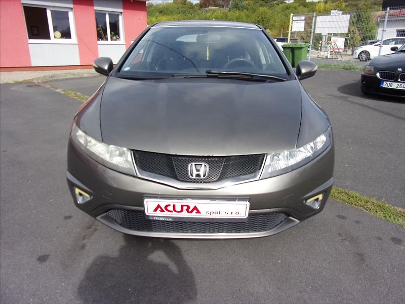 Honda Civic 1,3 i-DSI Comfort - fotka 8 z 24