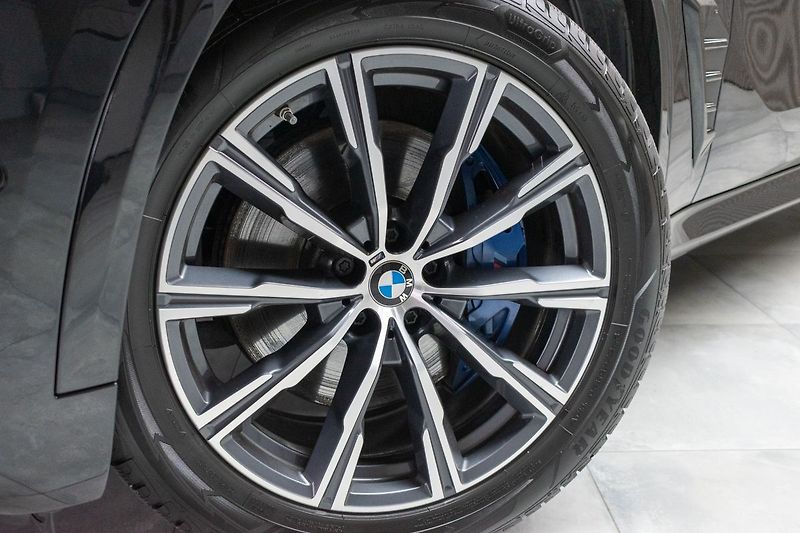 BMW X5 xDrive30d ///M*TAŽNÉ*7.MÍST*ČR - fotka 51 z 51