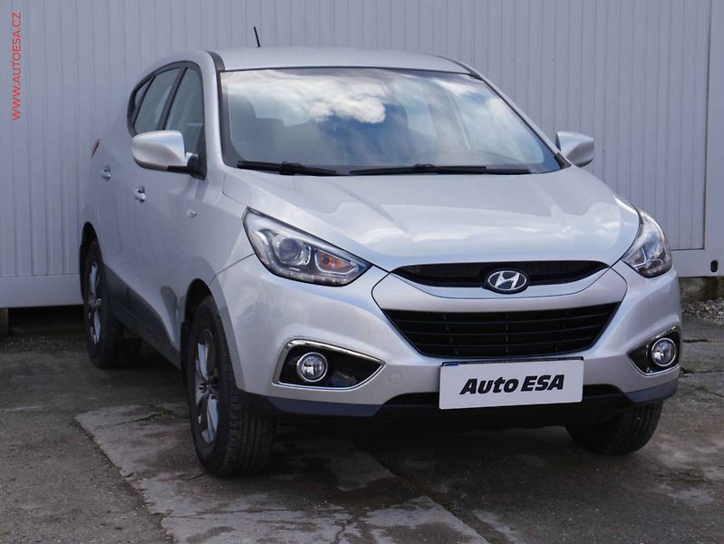 Hyundai ix35 (2014) 1.6i, AC, výhřev sed - fotografie inzerátu