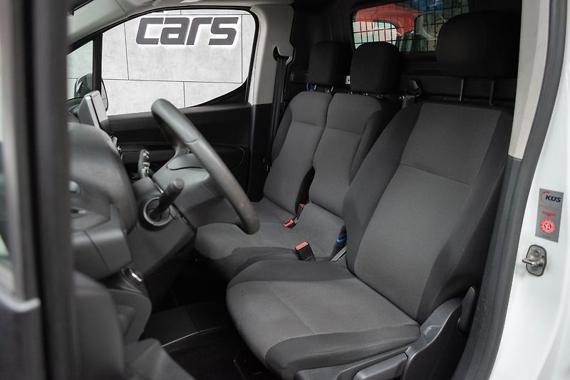 Opel Combo 1.5 CDTi TAŽNÉ*VESTAVĚNÁ DÍLNA - fotka 9 z 31