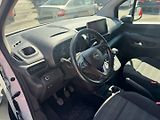 Opel Combo (2021) 1,2i 81 KW 7Míst L2 - náhled 11