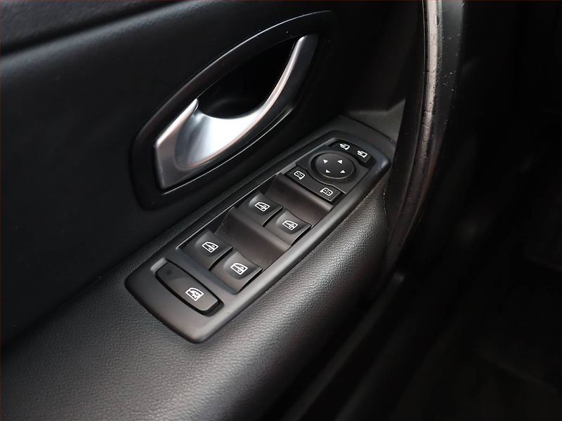 Renault Laguna (2008) 2.0 DCi, levný provoz, Xenony - fotka 15 z 15