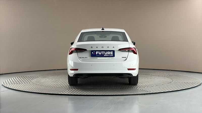 Škoda Octavia 1.5 TSI E-Tec DSG Style - fotka 5 z 25