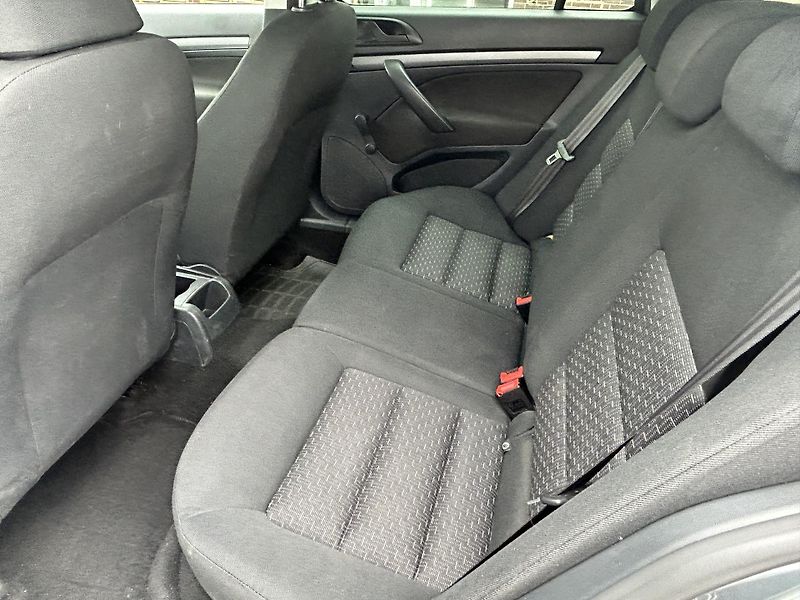 Škoda Octavia 2.0 TDI Champion Ambition Comb - fotka 16 z 30